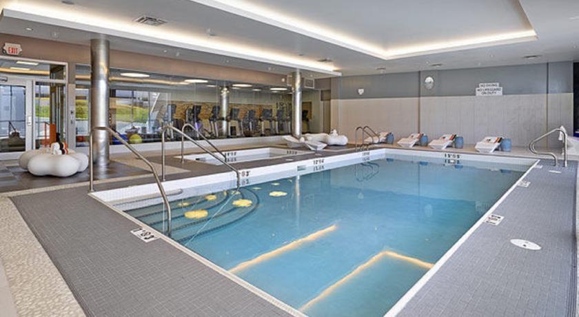 Renaissance Edmonton Airport Hotel Ниску Экстерьер фото