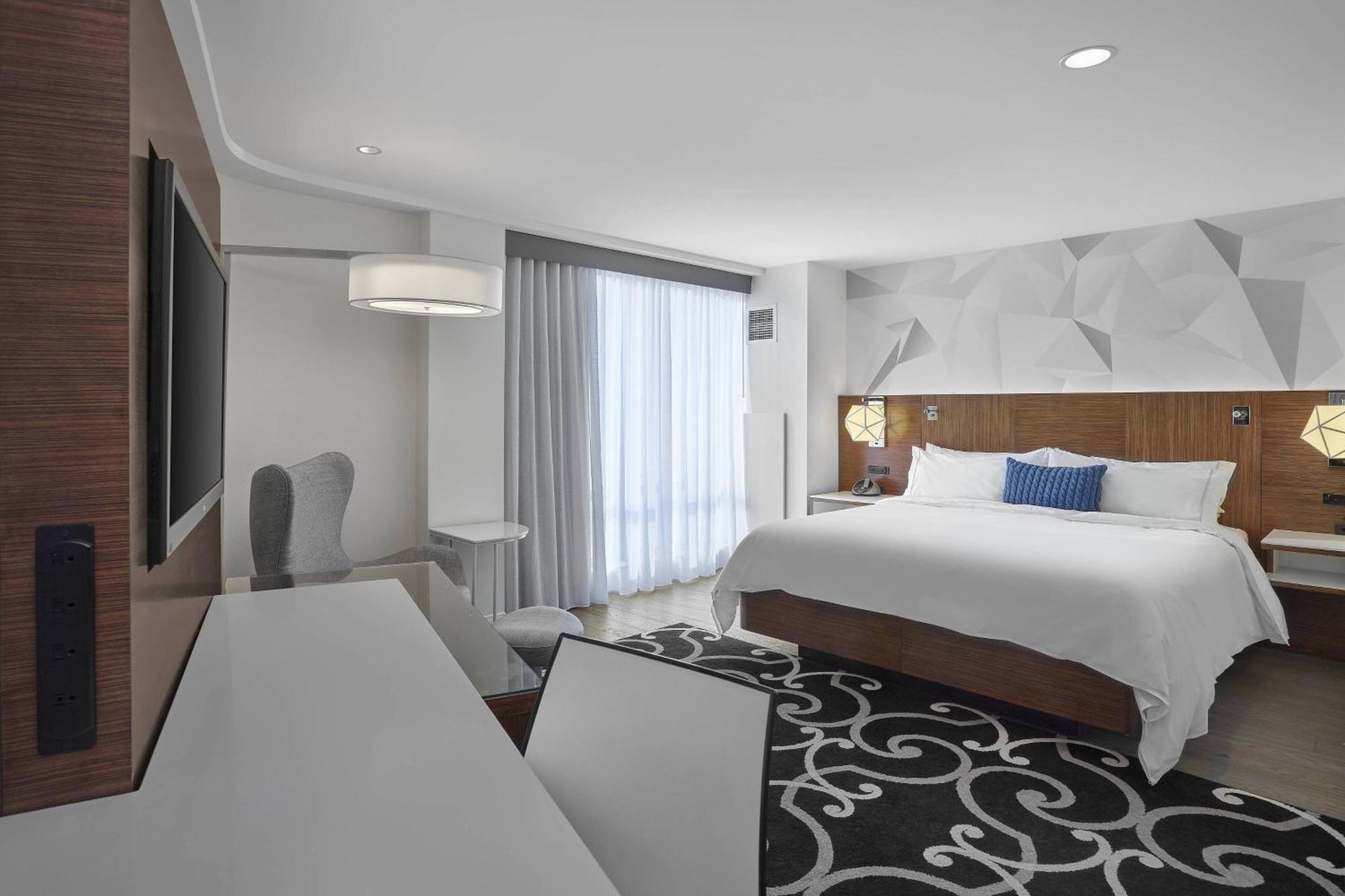 Renaissance Edmonton Airport Hotel Ниску Экстерьер фото