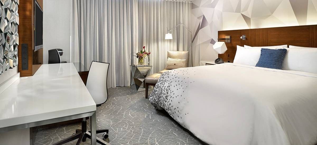 Renaissance Edmonton Airport Hotel Ниску Экстерьер фото